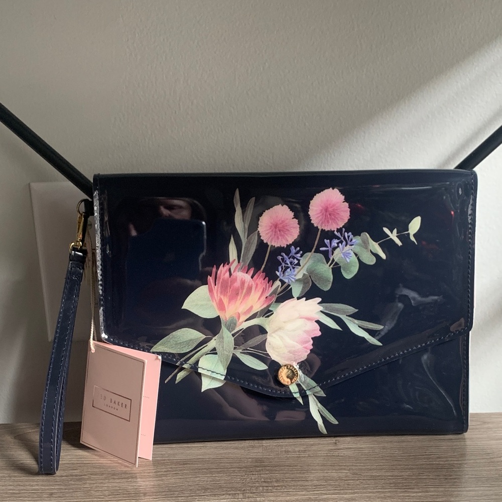 Ted Baker London Navy Floral Flourish Envelope Pouch Wristlet Polyvinyl NWT
